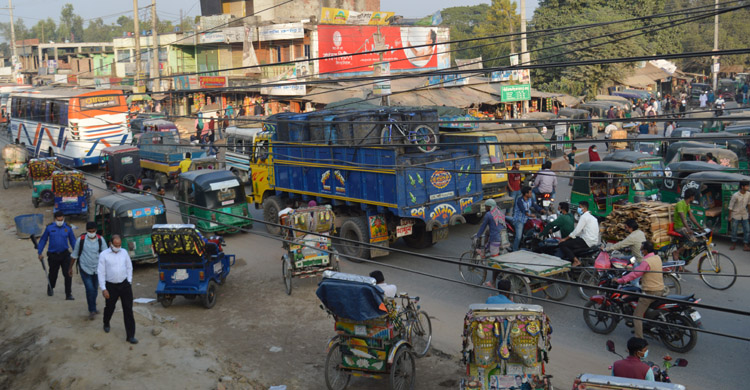 যানজটে অতিষ্ঠ কালিহাতীবাসী